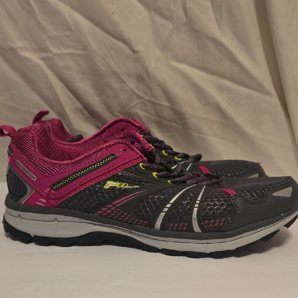 Fila Women's Athletic Shoes in Pink and Gray